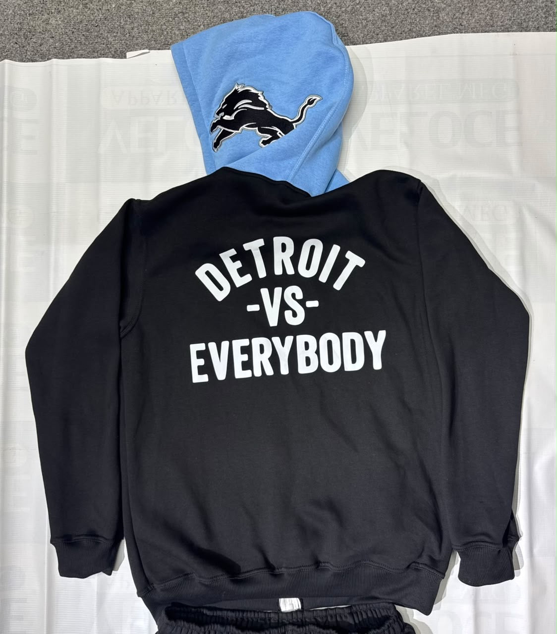 BLACK WITH BLUE HOOD "313" SWEATSUIT