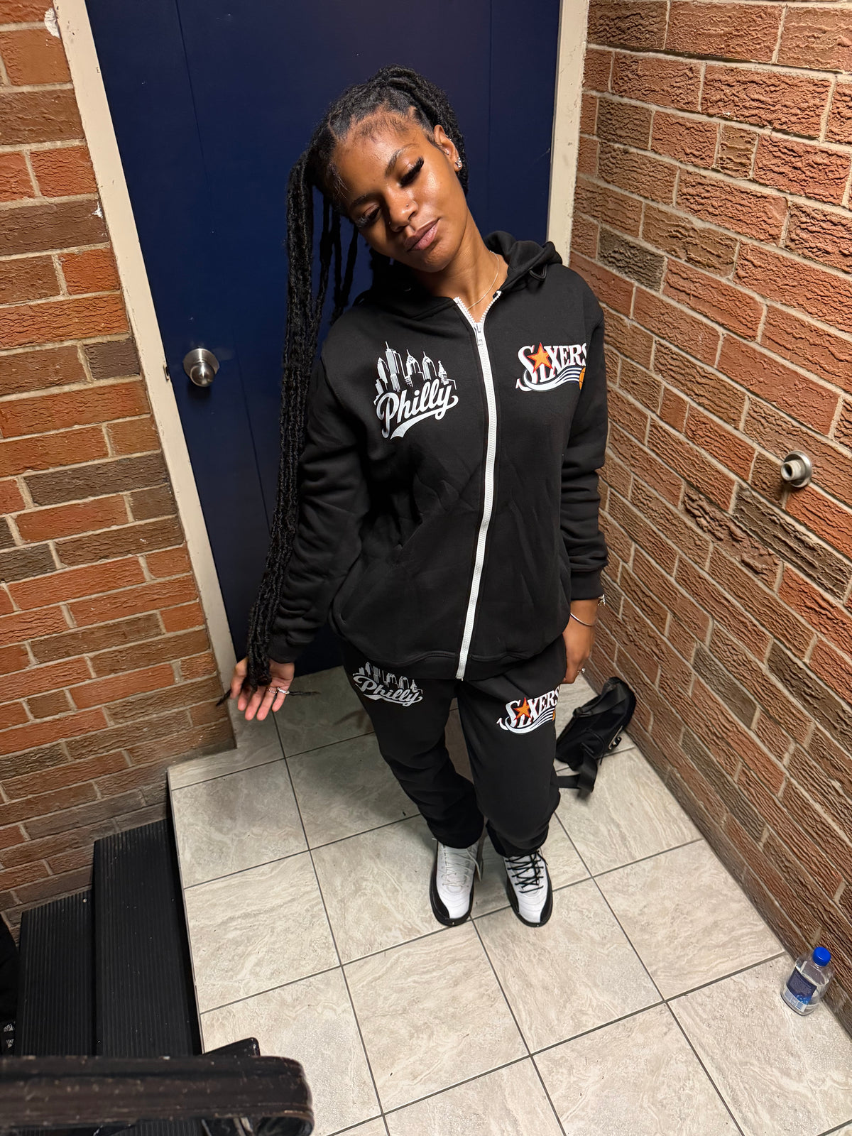 Black 76ers sweatsuit